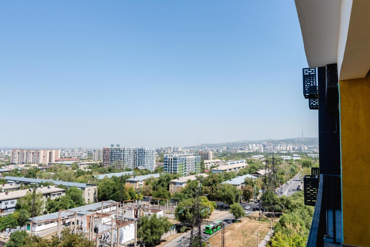 Ferienwohnung Heaven 10 Almaty Exterior foto